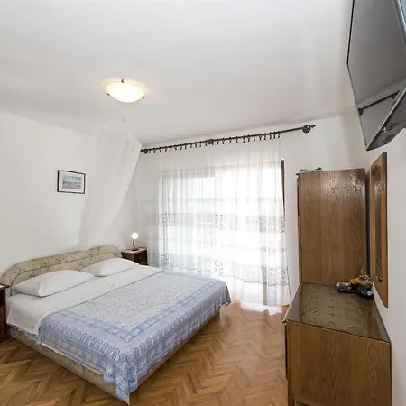 Sunshine Apartment *